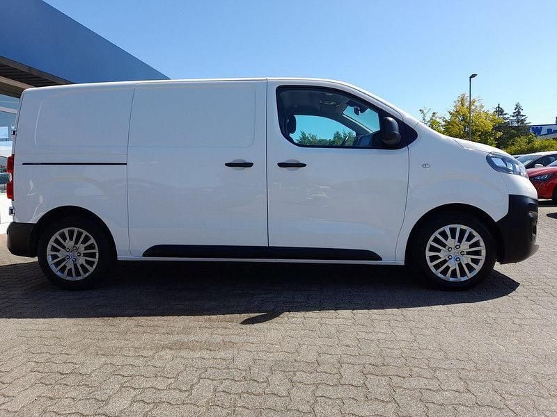 Gebraucht Opel Vivaro 102 PS (75 kW) 2020 Weiß Van / Kleinbus
