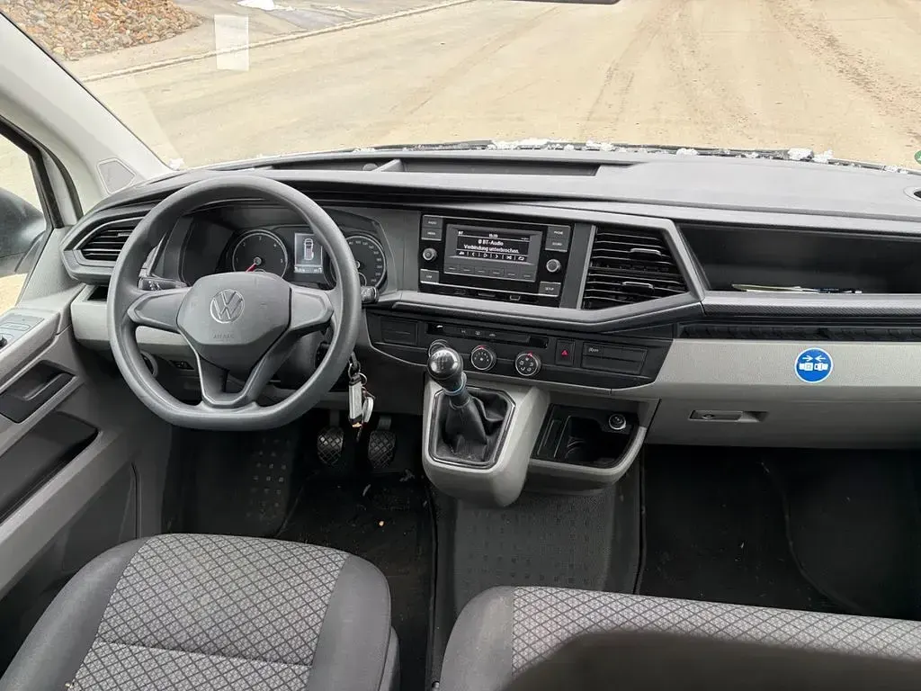 Gebraucht VW Caravelle 110 PS (80 kW) 2021 Weiß Van