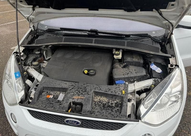 Gebraucht Ford S-MAX S 140 PS (102 kW) 2010 Weiß Van / Kleinbus