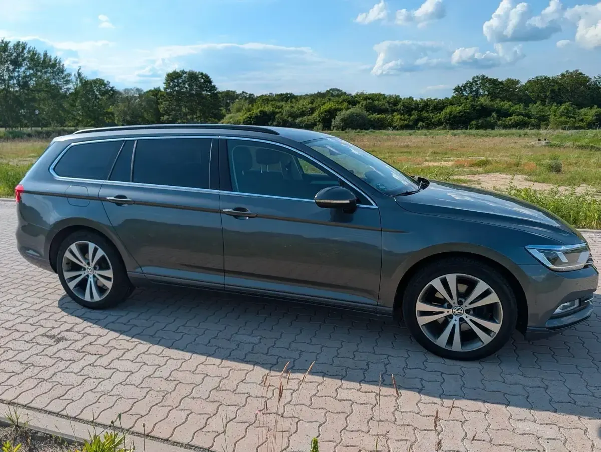 Gebraucht VW Passat 150 PS (110 kW) 2016 Grau Kombi