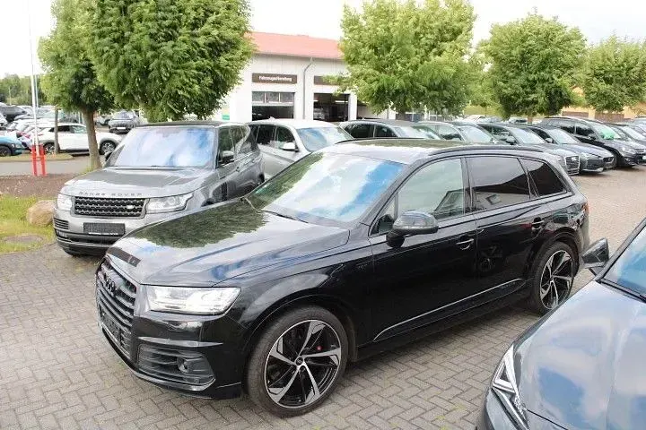 Gebraucht Audi SQ7 Black Edition 435 PS (319 kW) 2016 Orcaschwarz/deep black SUV