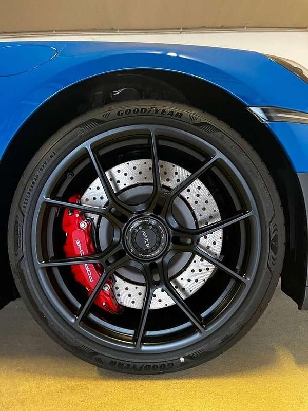 Neu Porsche 911 GT3 Chrono 510 PS (375 kW) 2025 G1 indischrot Coupé