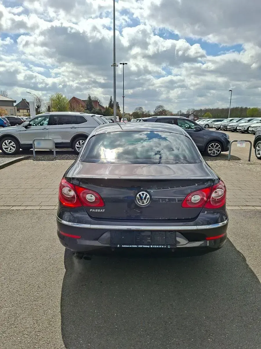 Gebraucht VW Passat Individual 200 PS (147 kW) 2009 Braun Coupé