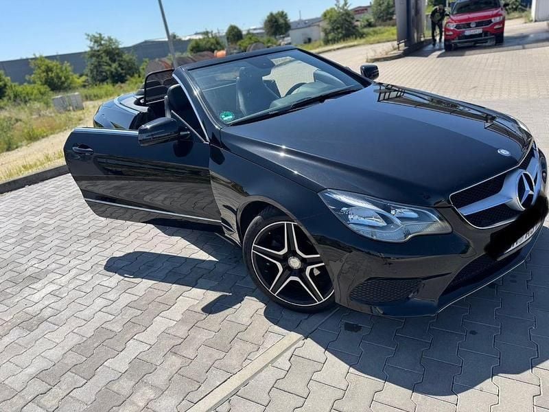 Gebraucht Mercedes E200 184 PS (135 kW) 2013 Schwarz Cabrio