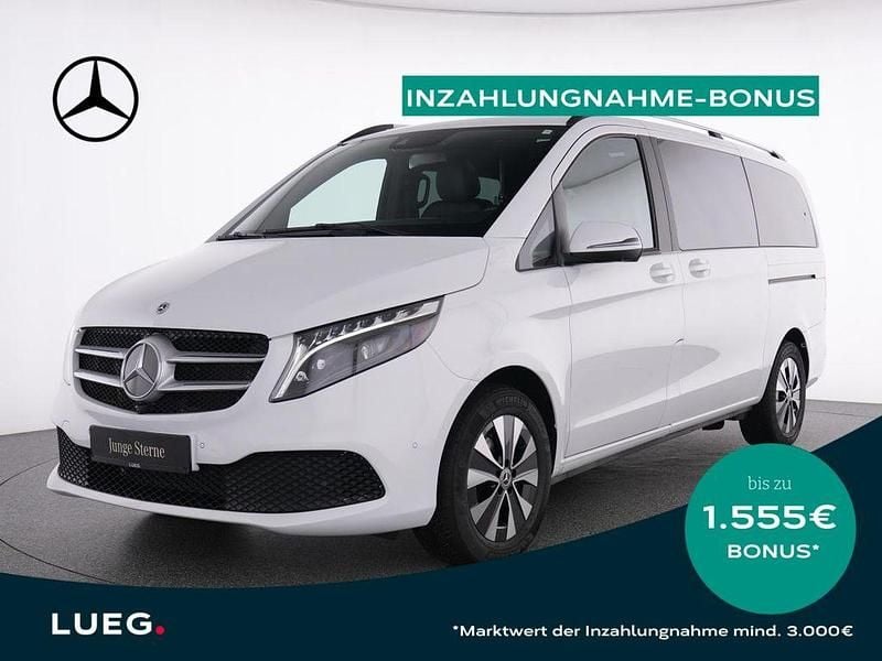 Weiß Gebraucht 2024 Mercedes V300 Van / Kleinbus | 72.495 € (Superpreis) - Bild 1/4
