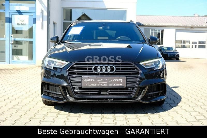 Gebraucht Audi A3 Competition 150 PS (110 kW) 2018 Schwarz Limousine