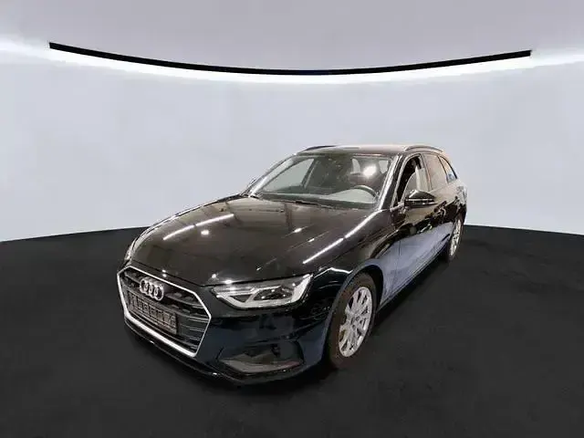 Gebraucht Audi A4 Advanced 150 PS (110 kW) 2022 Andere Limousine