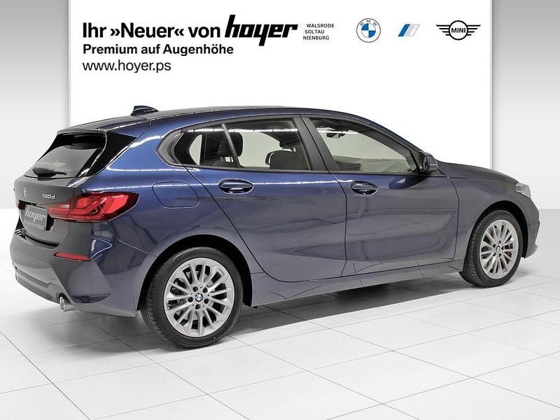 Gebraucht BMW 120 Advantage 190 PS (139 kW) 2023 Phytonicblau Kleinwagen