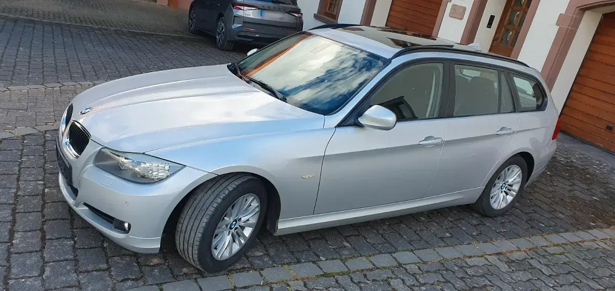 Usata BMW 320 Sport Line 170 CV (125 kW) 2011 Argento Station wagon