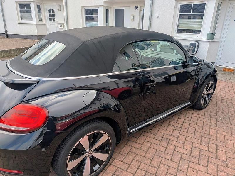 Gebraucht VW Beetle Cabriolet Allstar 105 PS (77 kW) 2016 Schwarz Cabrio