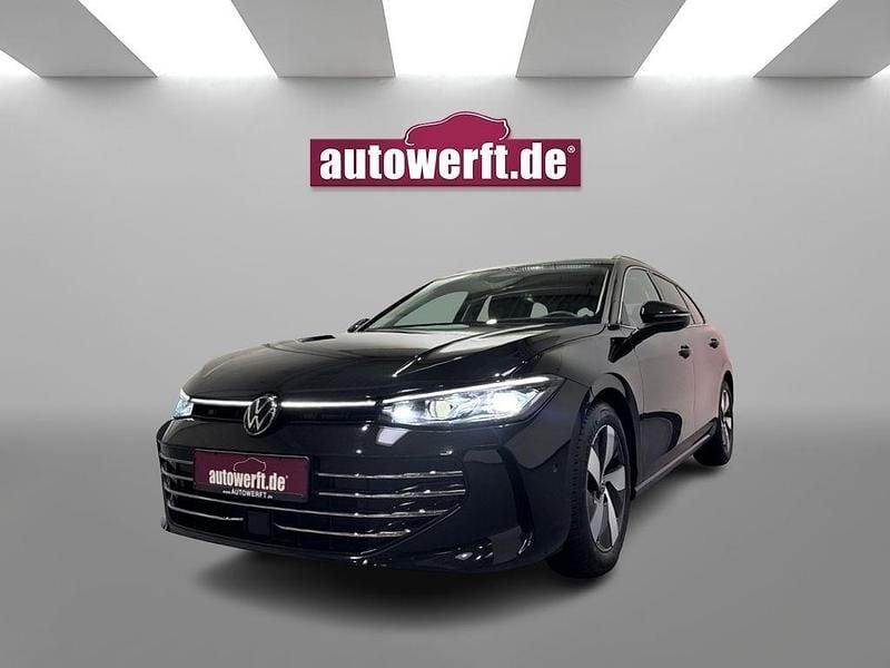 Schwarz Gebraucht 2025 VW Passat IQ Drive Kombi | 33.899 € (Superpreis) - Bild 1/4