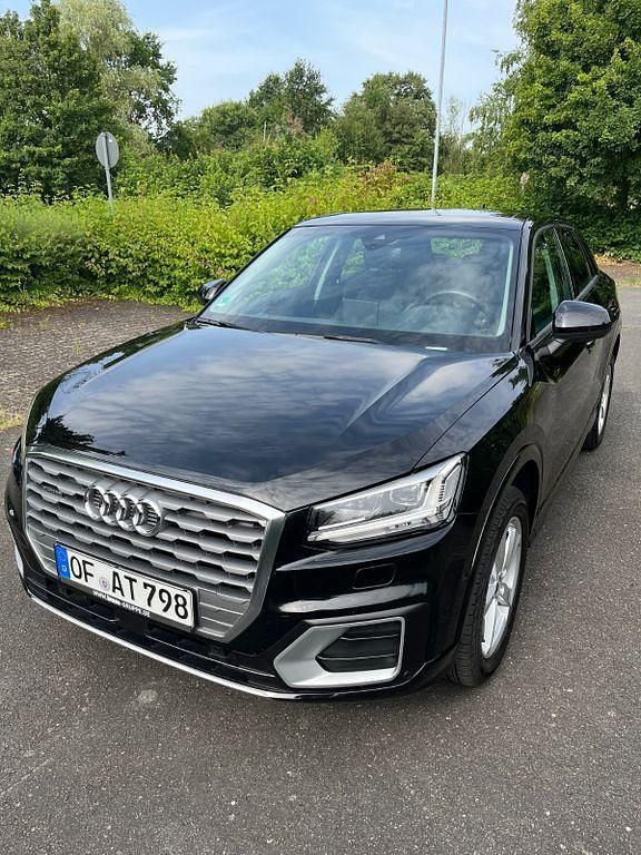 Schwarz Gebraucht 2019 Audi Q2 Sport SUV | 25.500 € - Bild 1/4