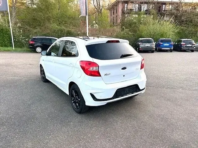 Gebraucht Ford Ka Plus 99 PS (72 kW) 2019 Weiß Kleinwagen
