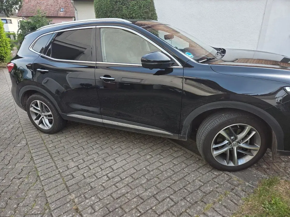 Gebraucht MG EHS Luxury 258 PS (189 kW) 2022 Schwarz SUV