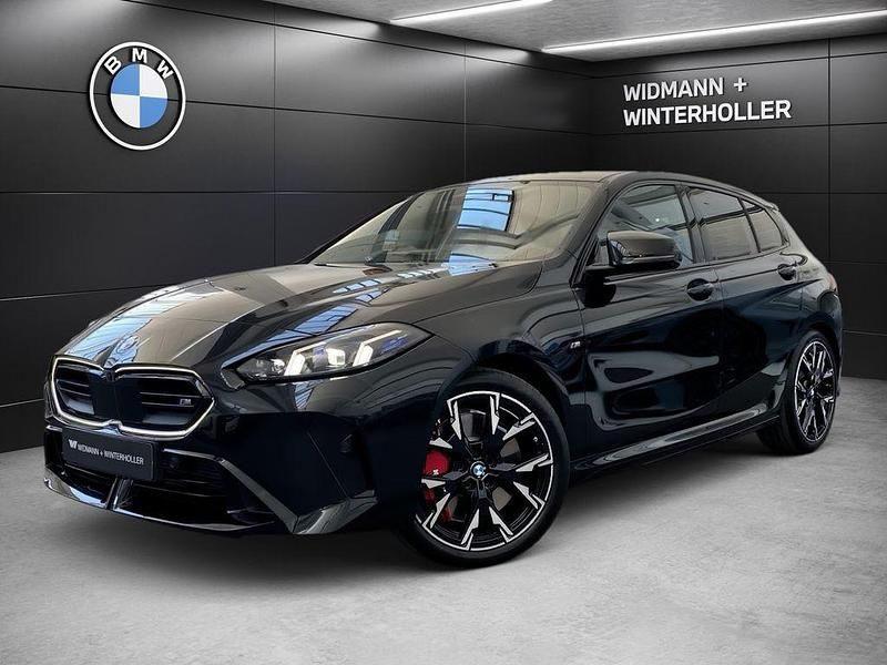 Gebraucht BMW M135 Performance 300 PS (220 kW) 2025 Schwarz Kleinwagen