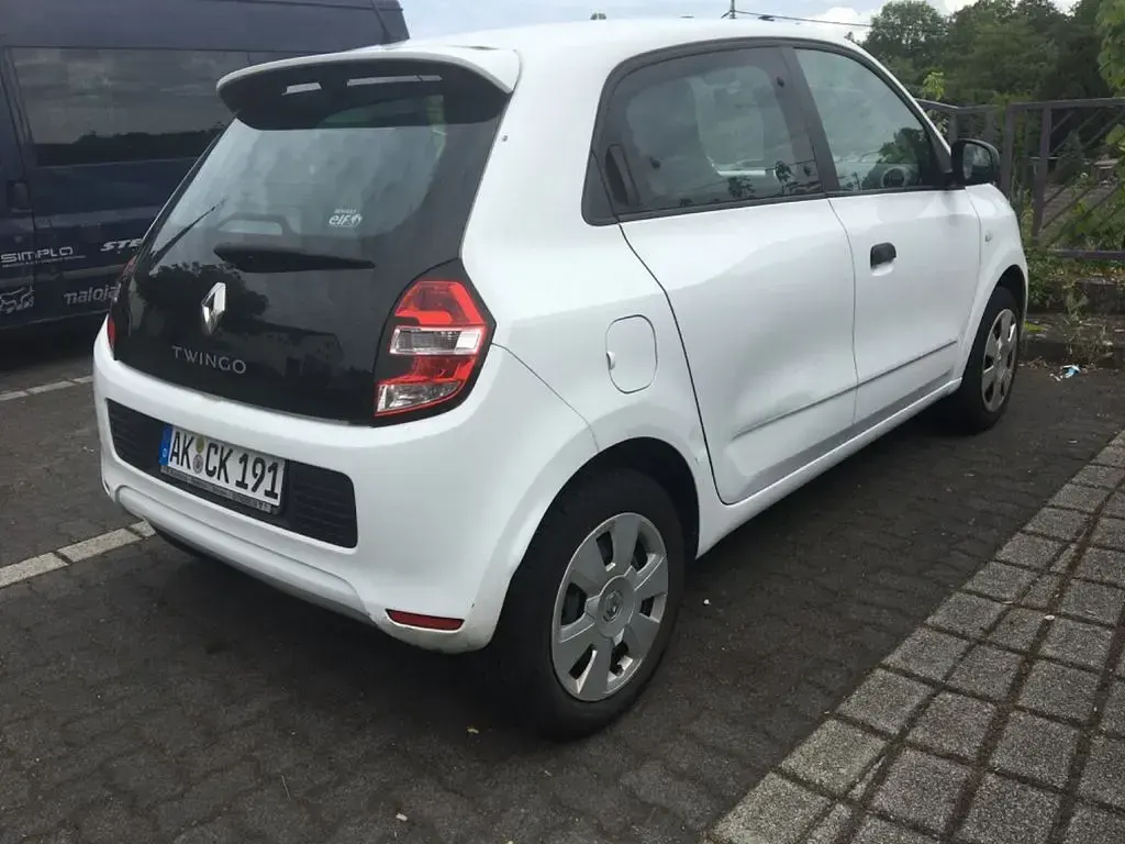 Gebraucht Renault Twingo Life 69 PS (50 kW) 2017 Weiß Kleinwagen