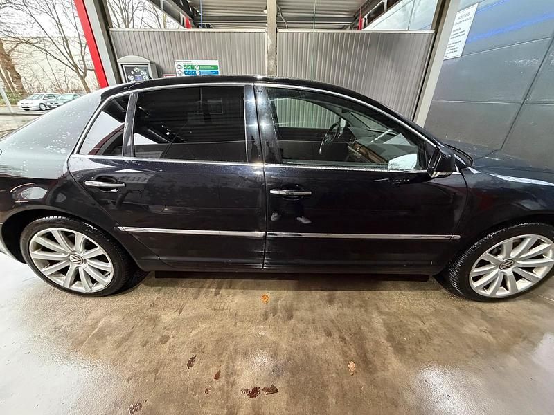 Gebraucht VW Phaeton 239 PS (175 kW) 2011 Schwarz Limousine