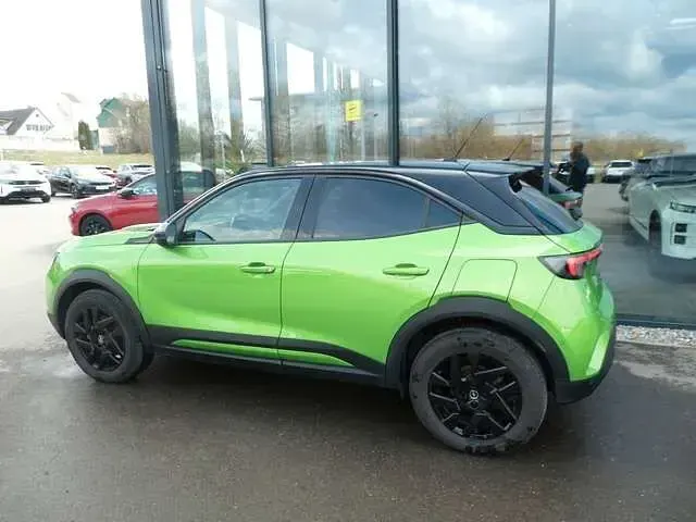 Gebraucht Opel Mokka-e 100 kW (136 PS) 2022 Grün SUV