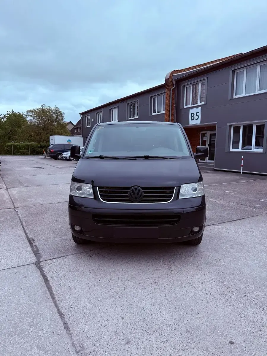 Gebraucht VW Caravelle 174 PS (127 kW) 2007 Schwarz Van