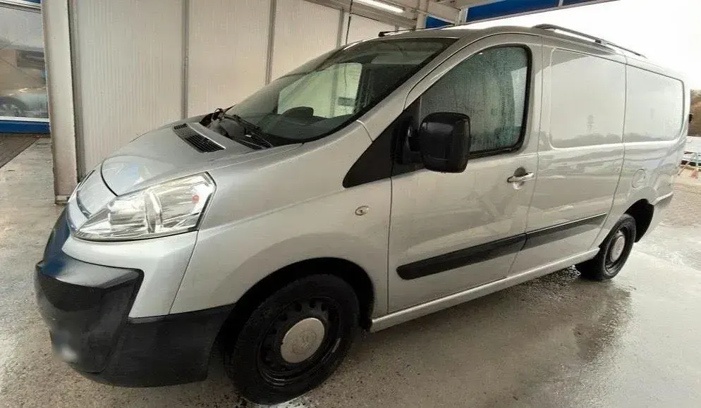 Second-hand Citroën Jumpy 90 CP (66 kW) 2010 Argintiu Monovolum