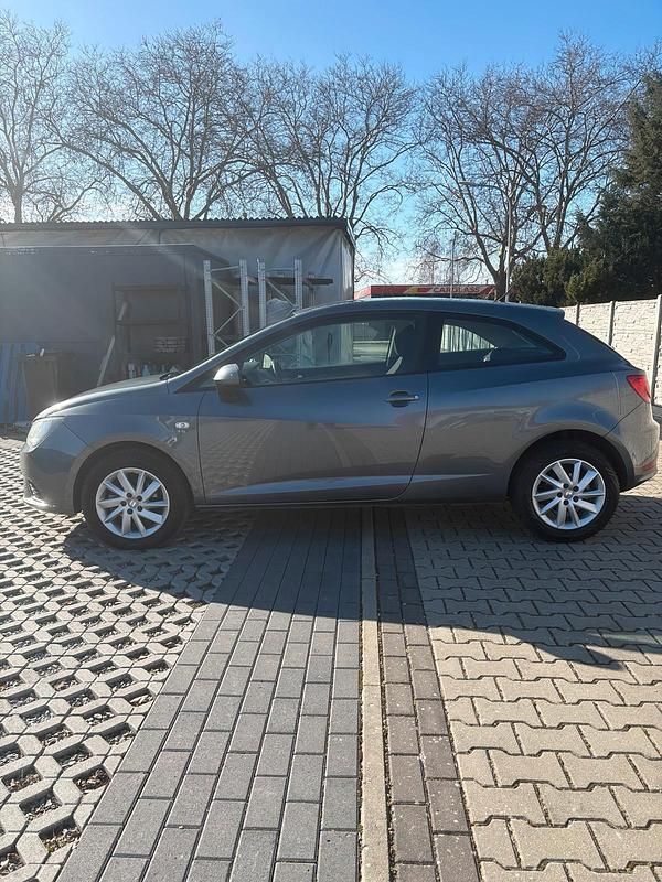 Gebraucht Seat Ibiza 105 PS (77 kW) 2013 Grau Coupé