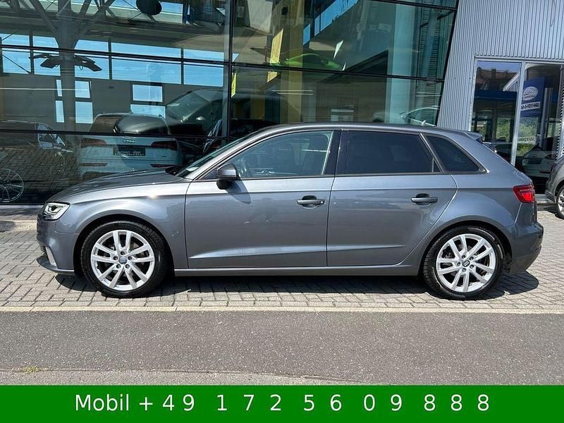 Gebraucht Audi A3 Sport 150 PS (110 kW) 2017 Grau Limousine