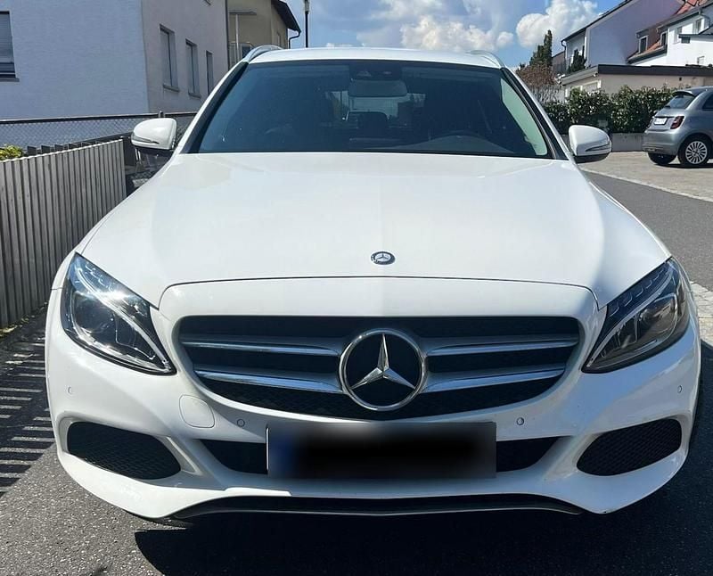 Gebraucht Mercedes 220 170 PS (125 kW) 2016 Weiß Kombi