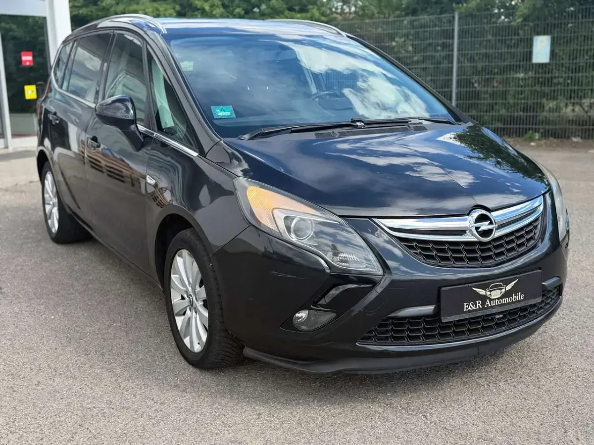 Gebraucht Opel Zafira Tourer Edition 131 PS (96 kW) 2015 Karbonschw graphitschw midnigh Van / Kleinbus