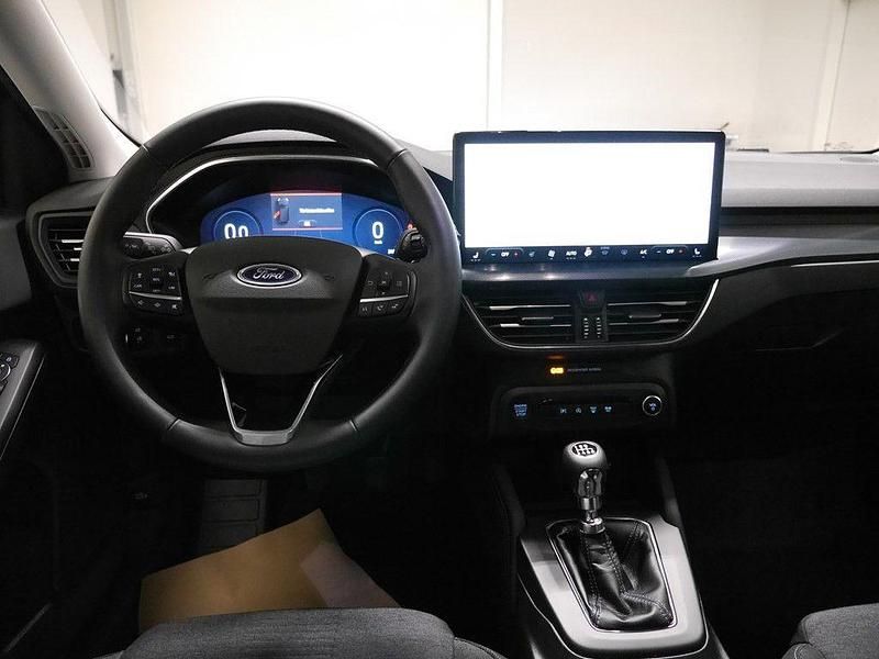 Gebraucht Ford Focus Active X 125 PS (91 kW) 2024 Schwarz Kombi