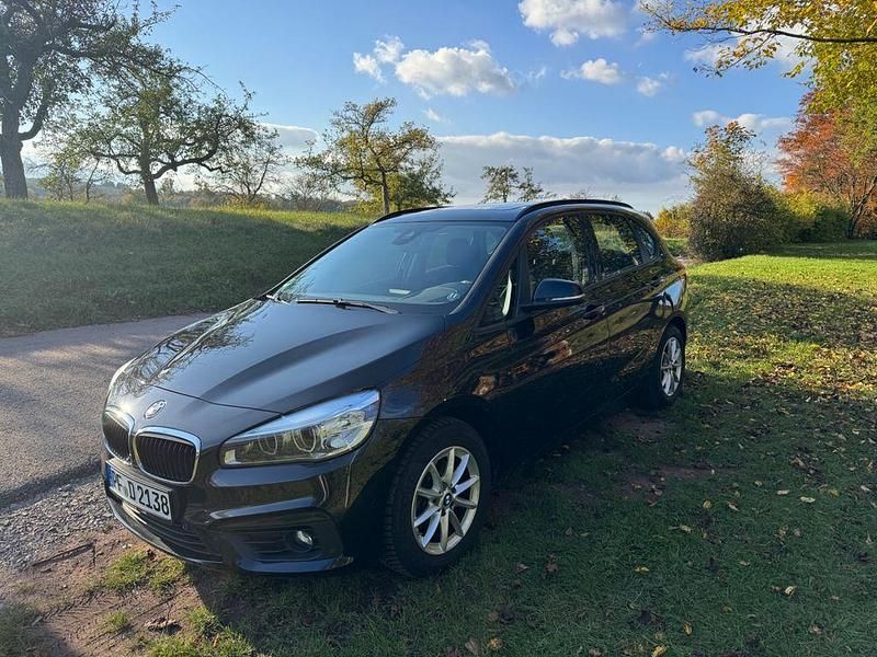 Gebraucht BMW 218 Active Tourer 136 PS (100 kW) 2016 Schwarz Van / Kleinbus