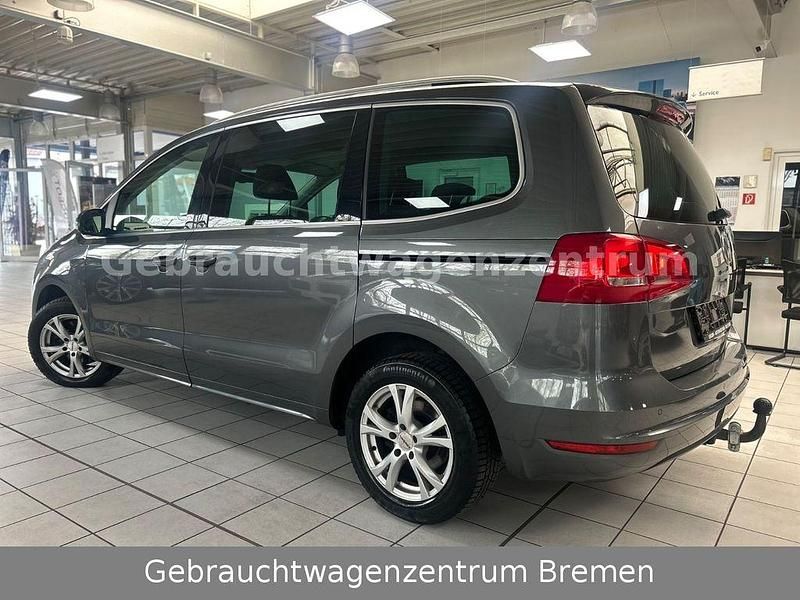 Gebraucht VW Sharan Highline 140 PS (102 kW) 2012 Grau Van / Kleinbus