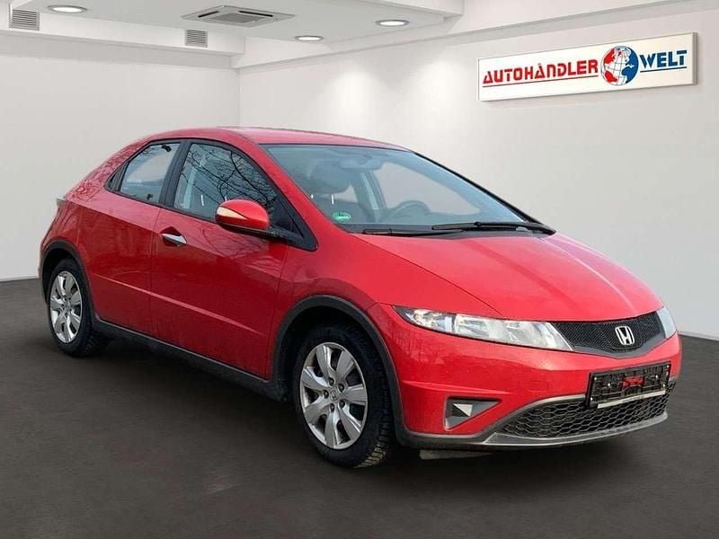 Gebraucht Honda Civic Comfort 99 PS (72 kW) 2011 Rot Limousine