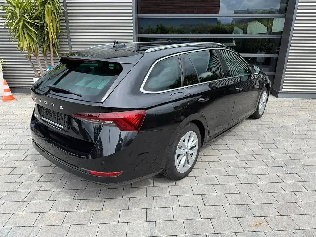 Gebraucht Skoda Octavia Style 150 PS (110 kW) 2022 Schwarz Kombi