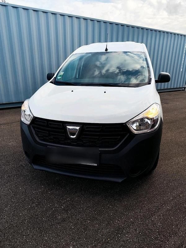 Weiß Gebraucht 2020 Dacia Dokker Van | 6.990 € (Superpreis) - Bild 1/4