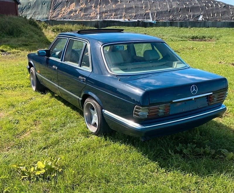 Gebraucht Mercedes 560 279 PS (205 kW) 1990 Blau Limousine