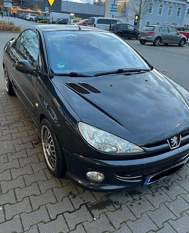Schwarz Gebraucht 2007 Peugeot 206 CC Cabrio | 1.350 € (Guter Preis) - Bild 1/4