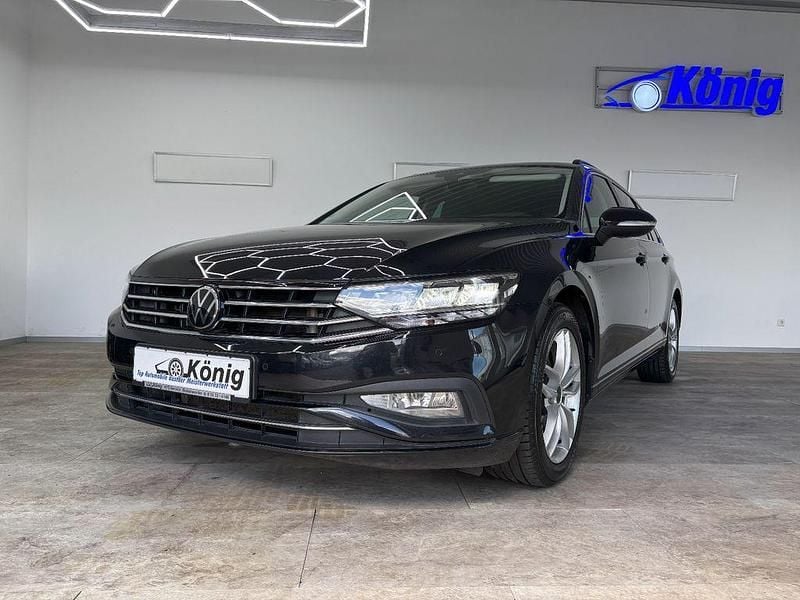 Schwarz Gebraucht 2022 VW Passat Business Kombi | 27.390 € (Teuer) - Bild 1/4