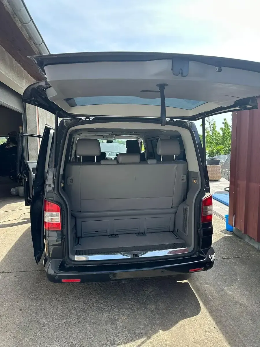 Gebraucht VW Multivan 174 PS (127 kW) 2004 Schwarz Van / Kleinbus