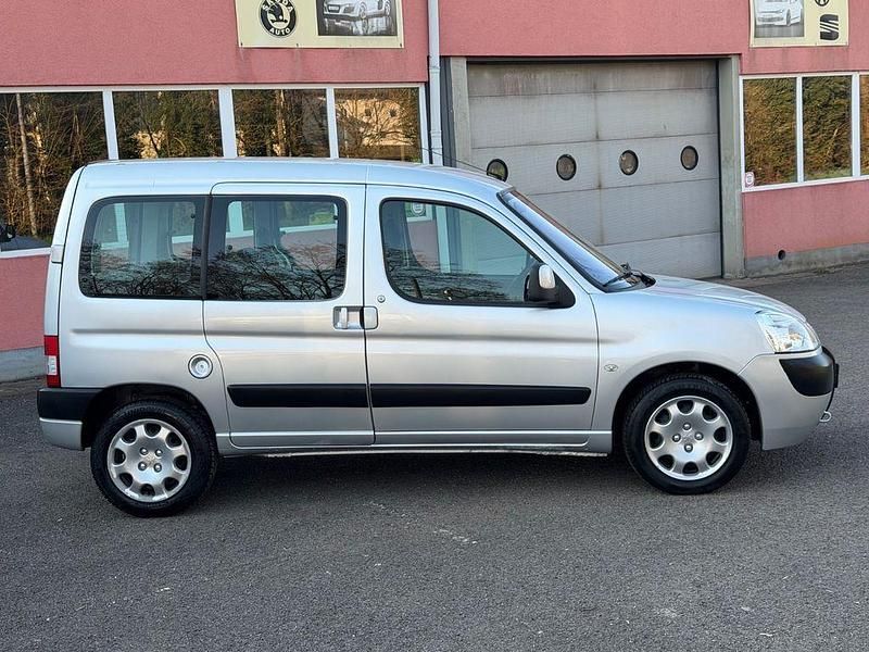 Gebraucht Peugeot Partner Tendance 90 PS (66 kW) 2007 Grau Van / Kleinbus