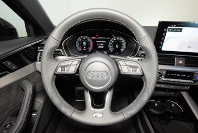 Gebraucht Audi A4 S-Line 190 PS (139 kW) 2019 Grau metallic Kombi