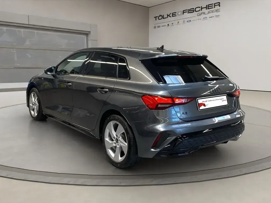 Gebraucht Audi A3 S-Line 150 PS (110 kW) 2025 Daytonagrau perleffekt (metallic) Limousine