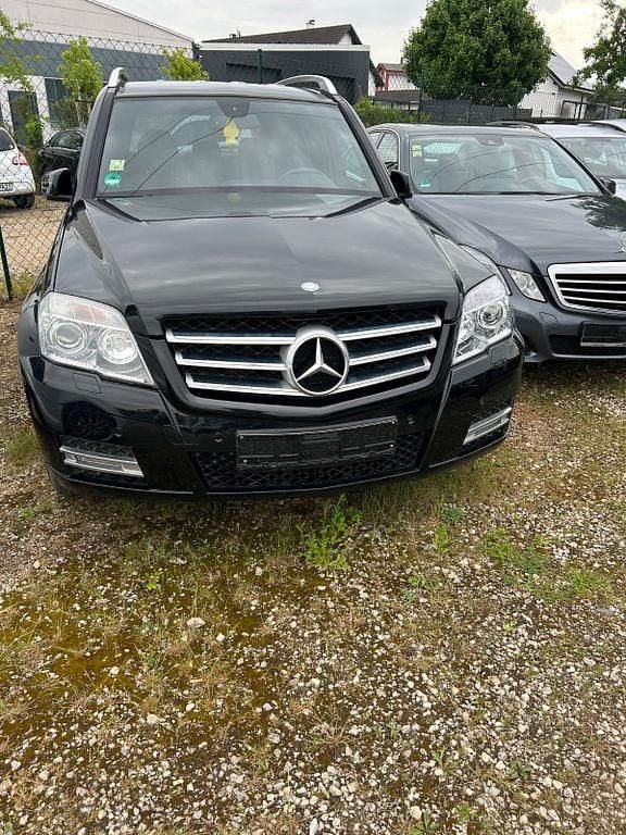 Schwarz Gebraucht 2011 Mercedes GLK350 SUV | 7.900 € (Guter Preis) - Bild 1/4