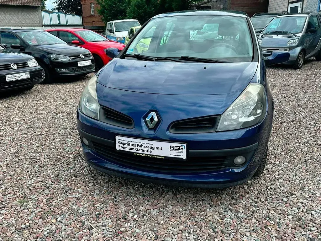 Gebraucht Renault Clio III Dynamique 75 PS (55 kW) 2009 Blau Limousine