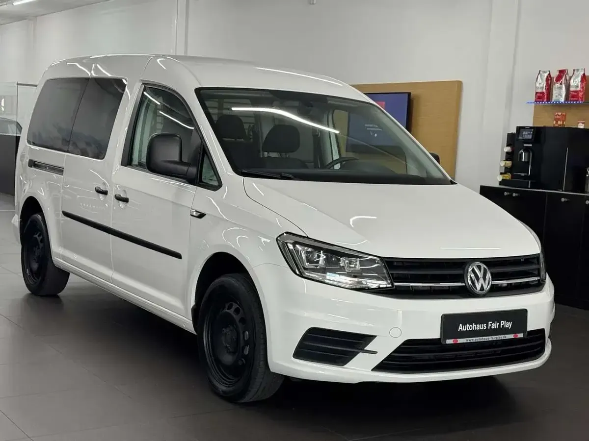 Gebraucht VW Caddy Maxi 102 PS (75 kW) 2017 Candyweiss Van / Kleinbus