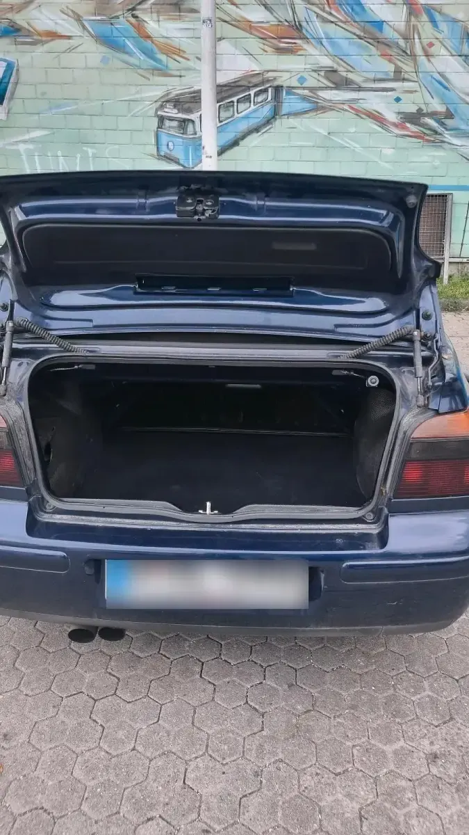 Gebraucht VW Golf 101 PS (74 kW) 2001 Blau Cabrio