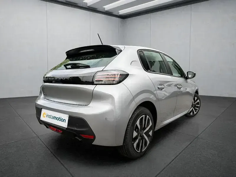 Neu Peugeot 208 101 PS (74 kW) 2026 Grau Kleinwagen