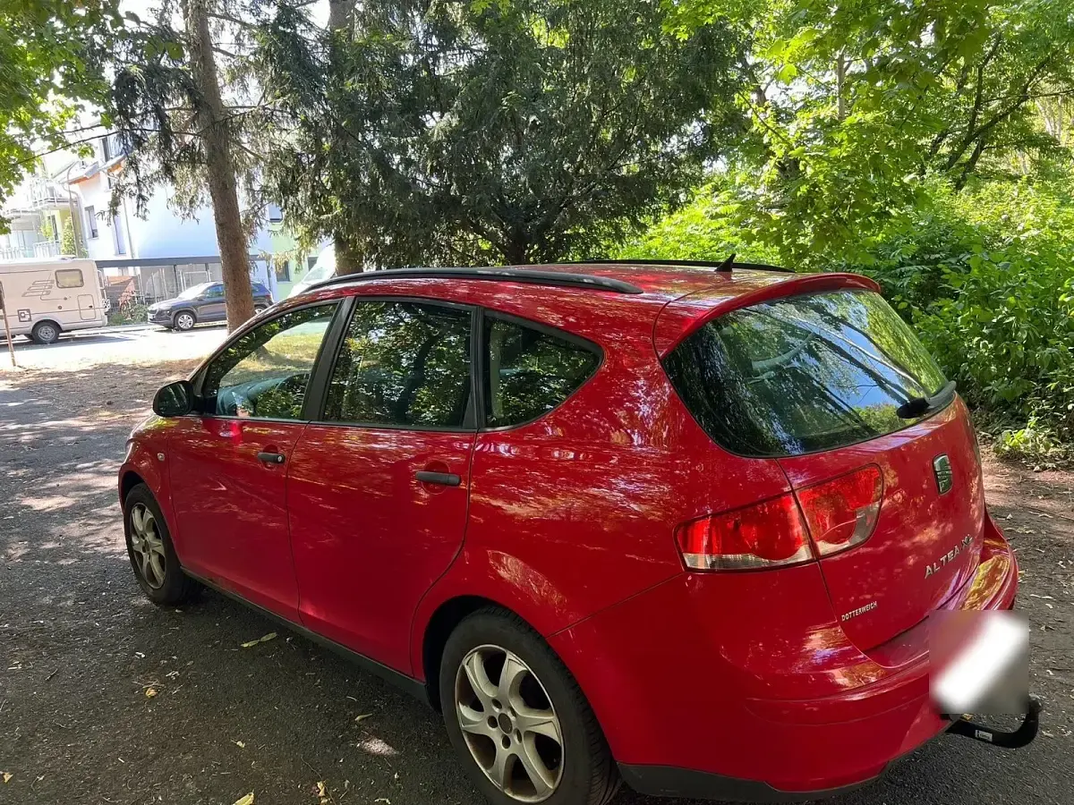 Gebraucht Seat Altea XL 105 PS (77 kW) 2008 Rot Van / Kleinbus