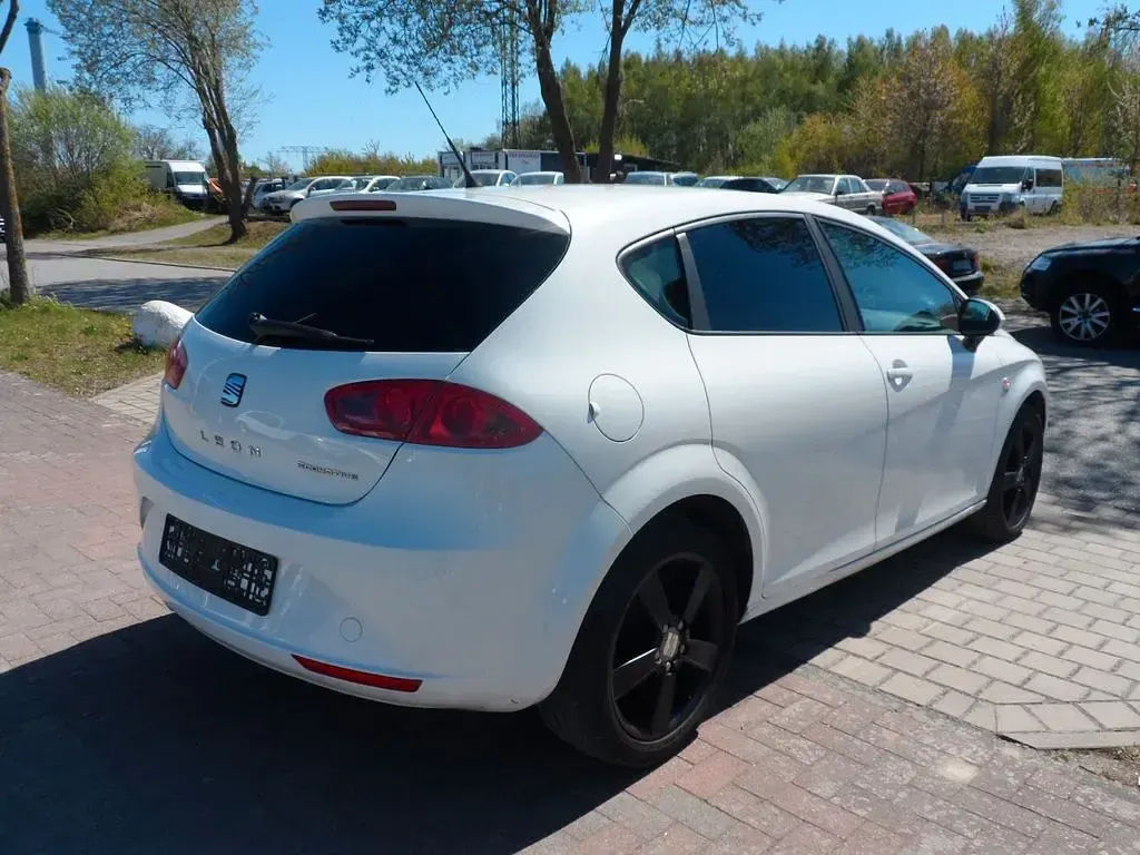 Gebraucht Seat Leon Copa 105 PS (77 kW) 2012 Weiß Limousine