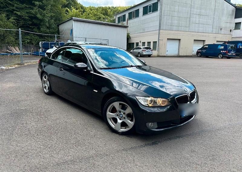 Schwarz Gebraucht 2008 BMW 320 Cabriolet Cabrio | 7.300 € (Fairer Preis) - Bild 1/4