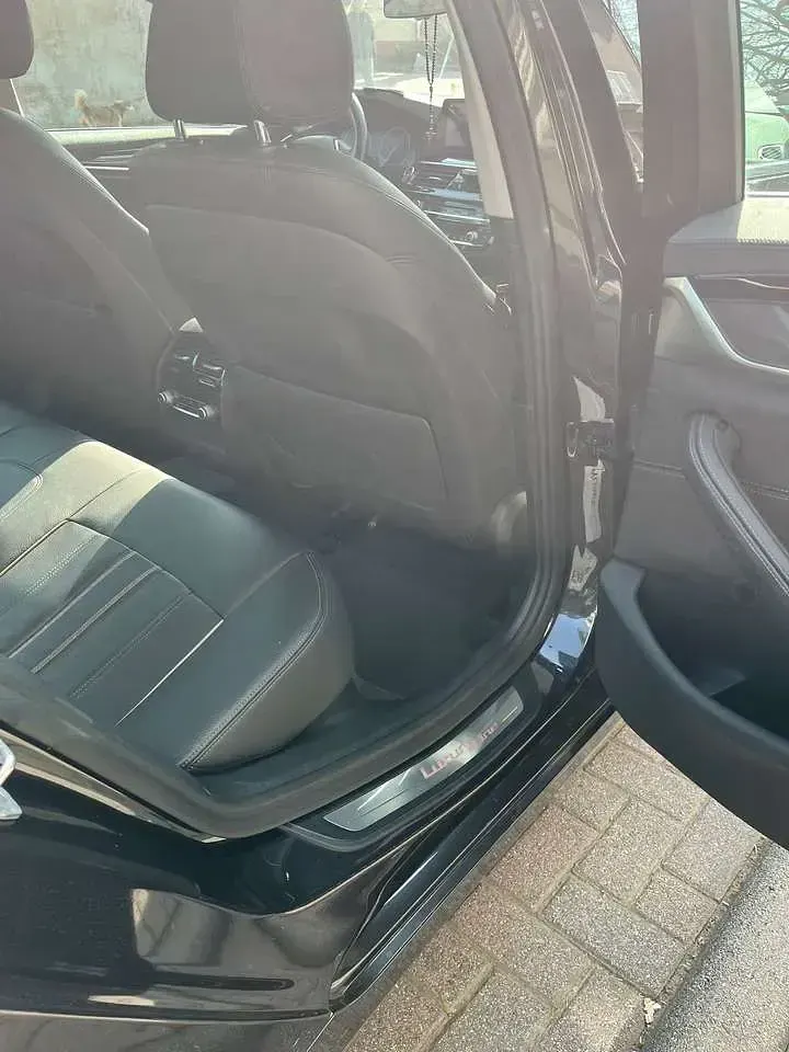 Gebraucht BMW 540 Luxury Line 340 PS (250 kW) 2018 Schwarz Limousine
